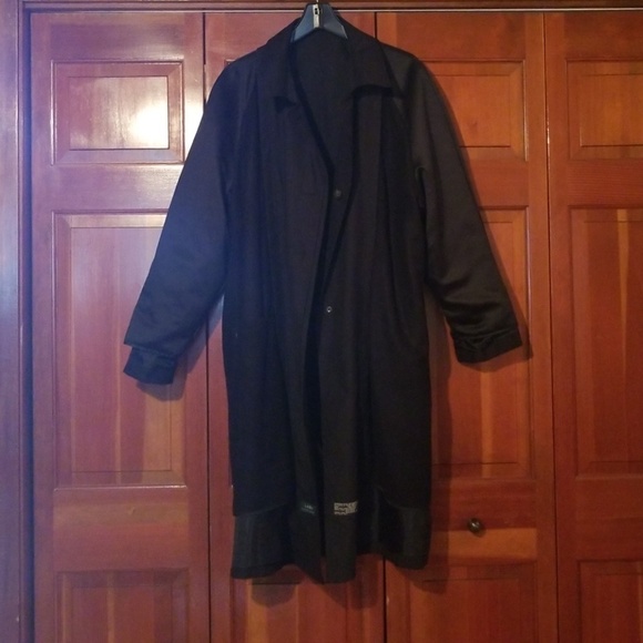 Men's Rain Coat - Picture 3 of 7